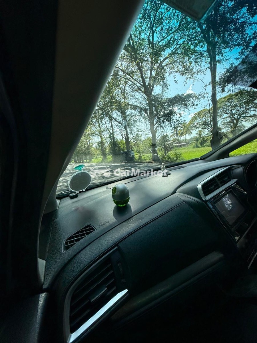 Slider Indicator Image 3