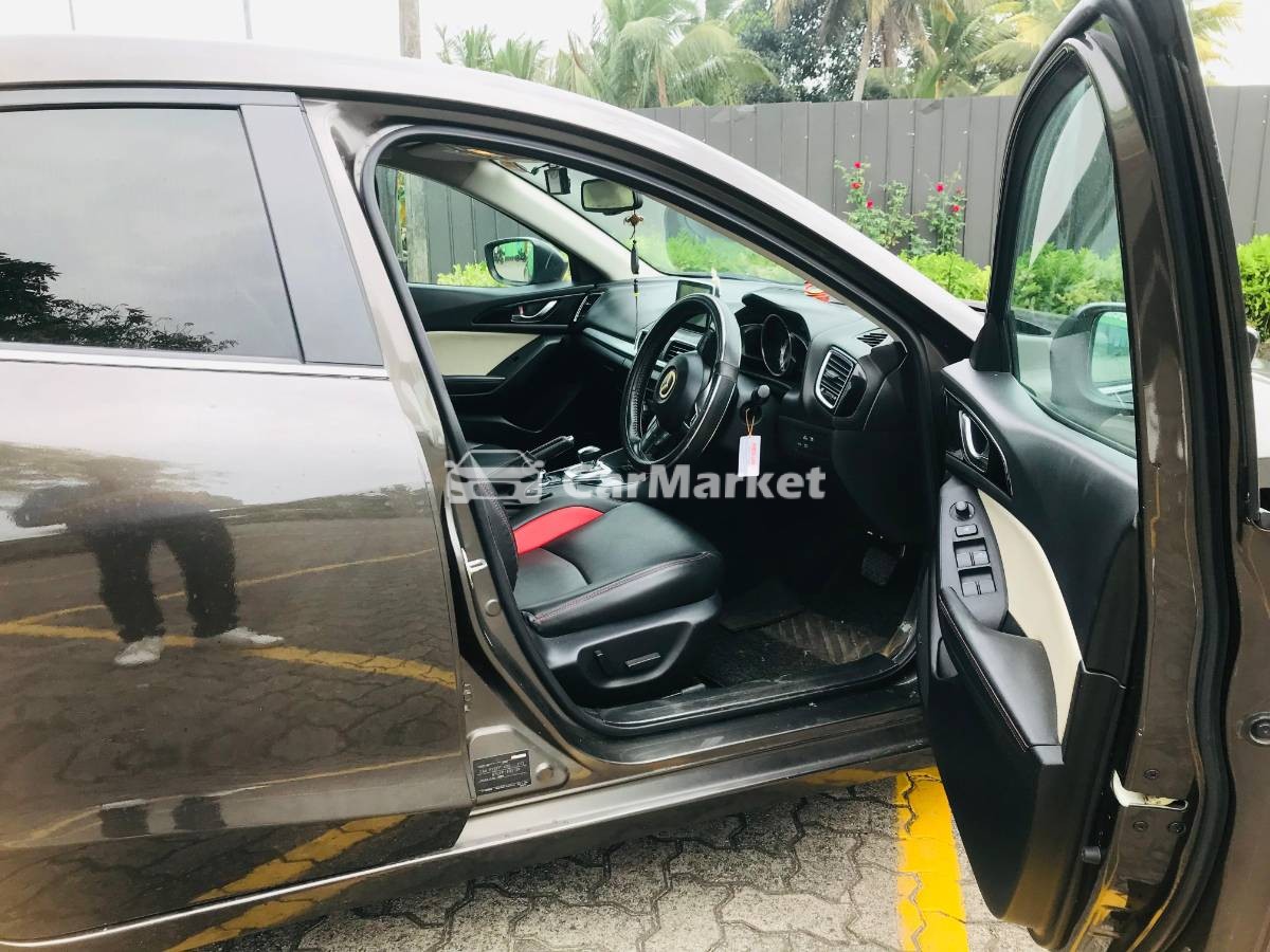 Slider Indicator Image 4