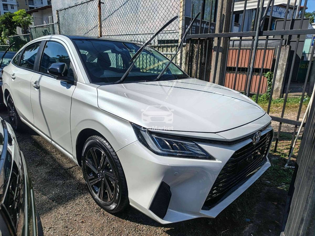 Toyota Yaris Ativ NIGHT SHADE 2025 