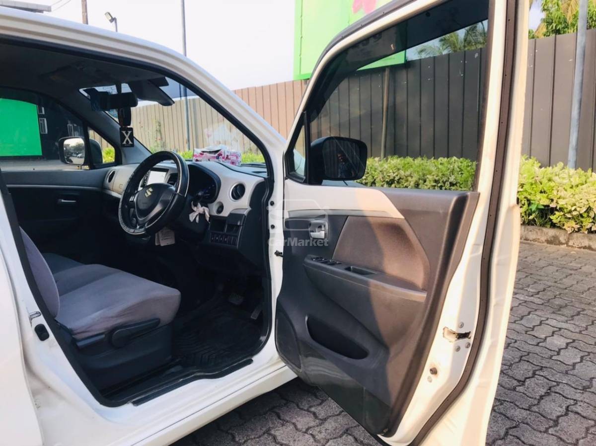 Slider Indicator Image 4