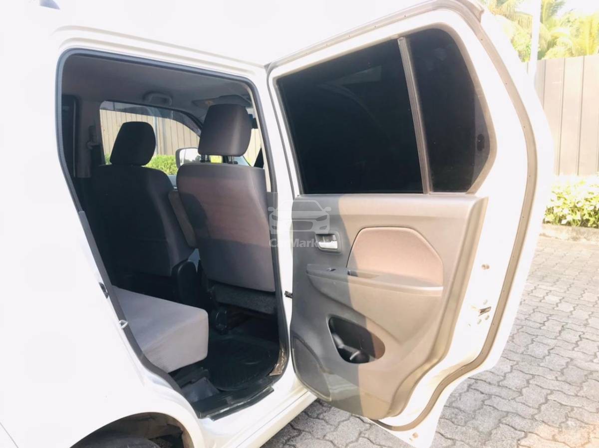 Slider Indicator Image 5