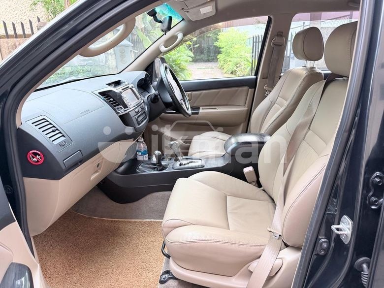 Slider Indicator Image 4