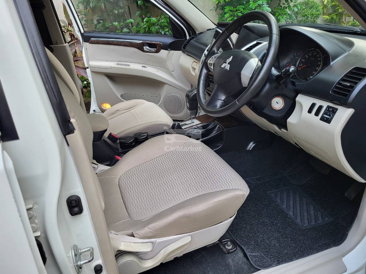 Slider Indicator Image 4