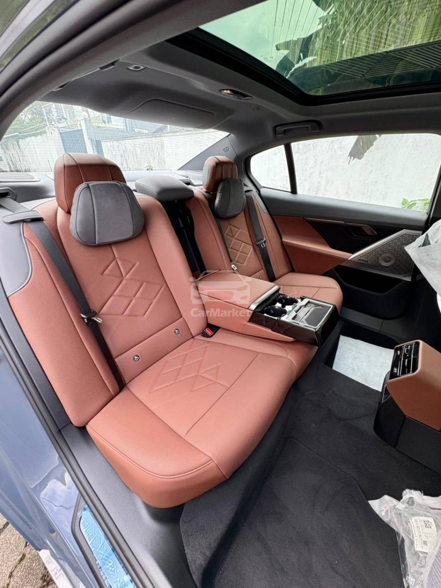 Slider Indicator Image 4