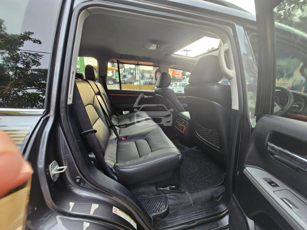 Slider Indicator Image 3