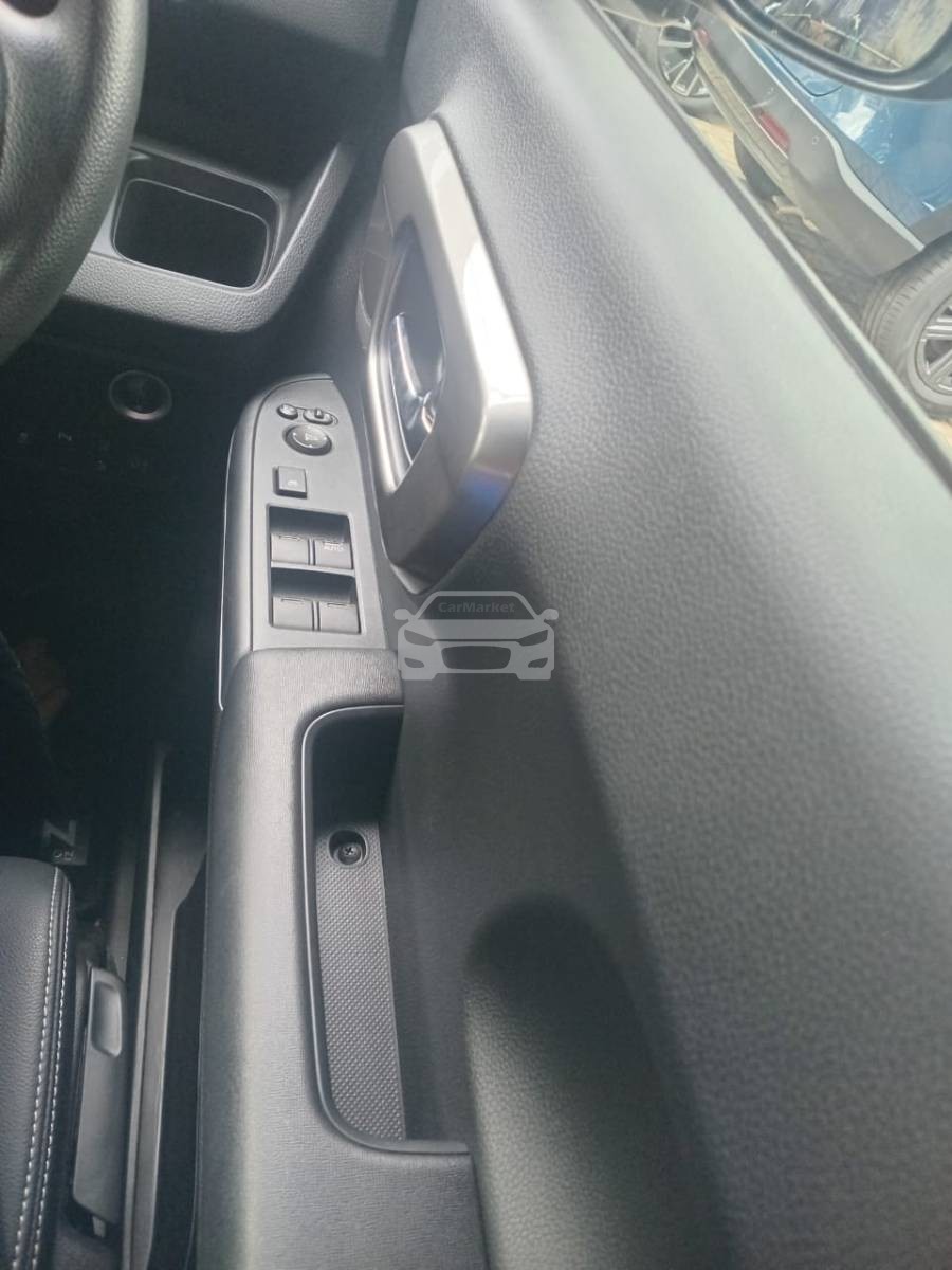 Slider Indicator Image 3