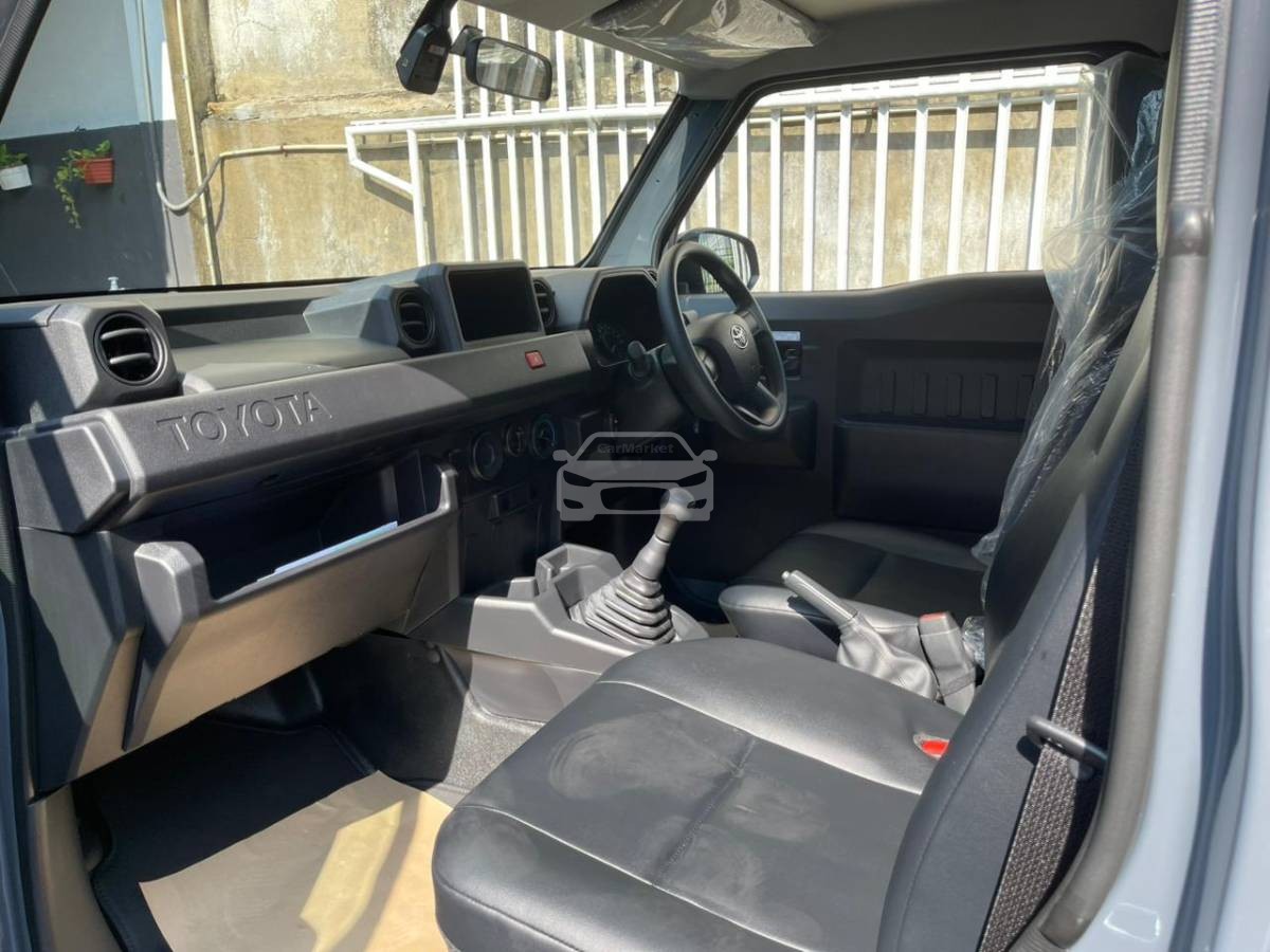 Slider Indicator Image 4