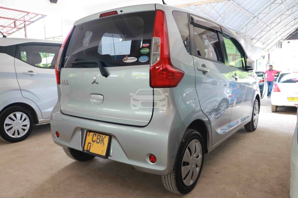 Slider Indicator Image 3