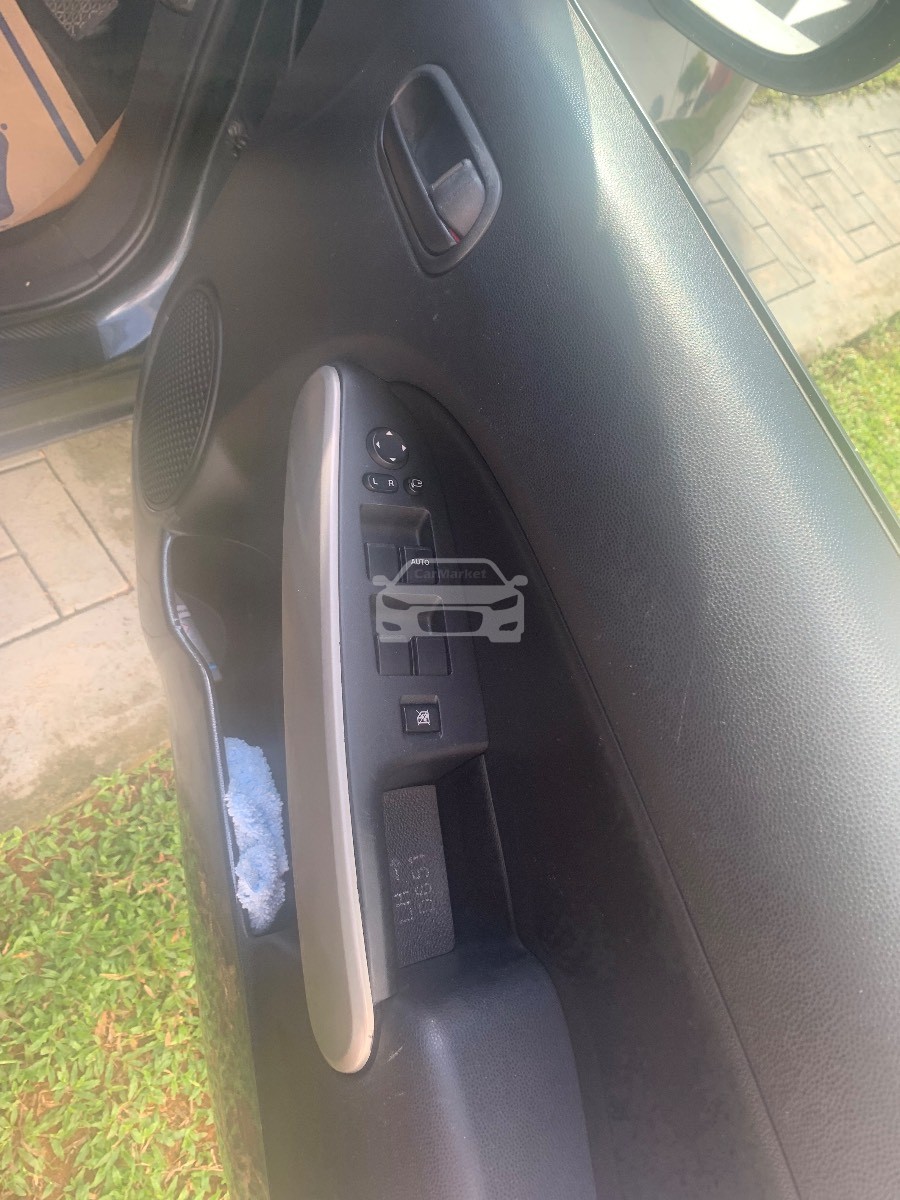 Slider Indicator Image 3