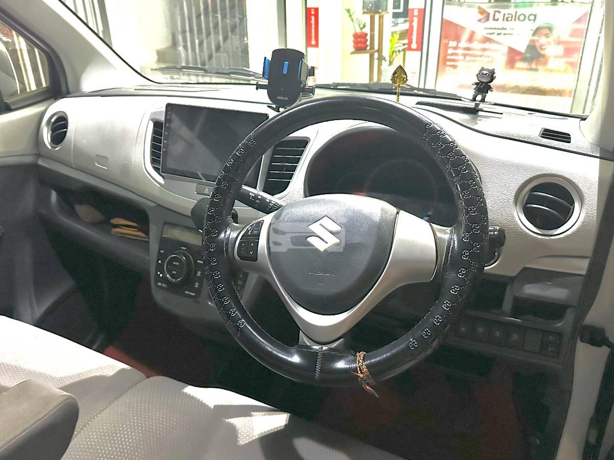 Slider Indicator Image 4