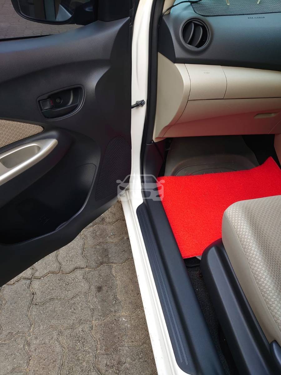 Slider Indicator Image 1
