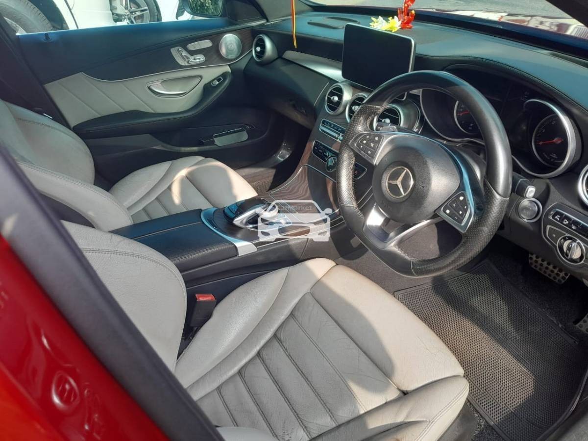 Mercedes Benz C 300 AMG Premium Plus 2015 