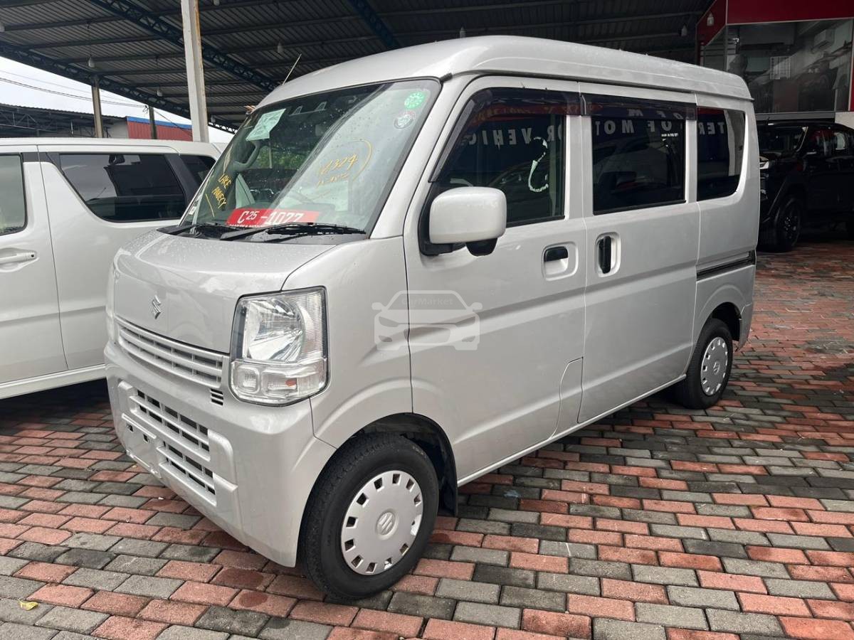 Nissan Clipper PC 2023 