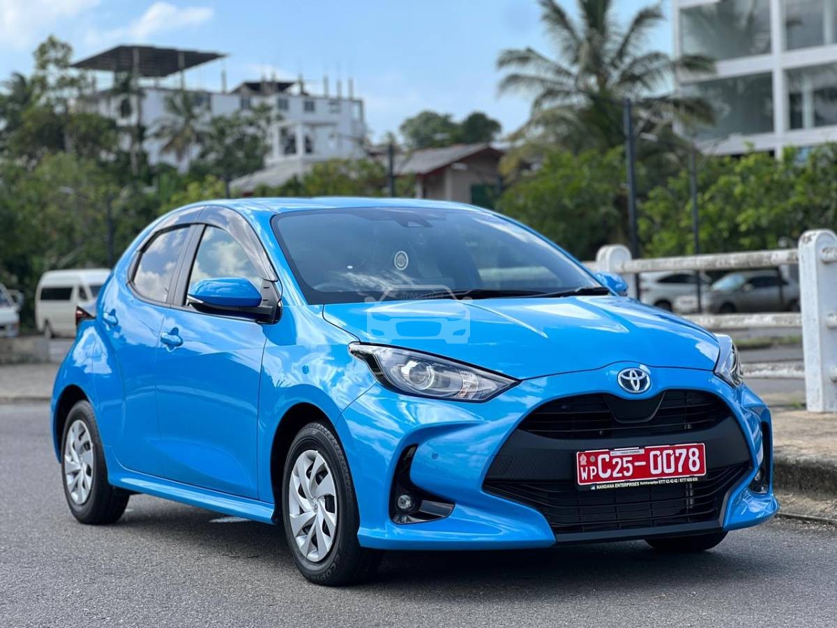 Toyota Yaris hybrid 2022 