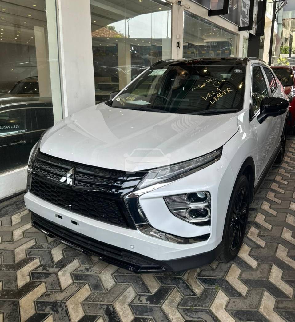 Mitsubishi Eclipse Cross Black Editi Sunroof 2024 