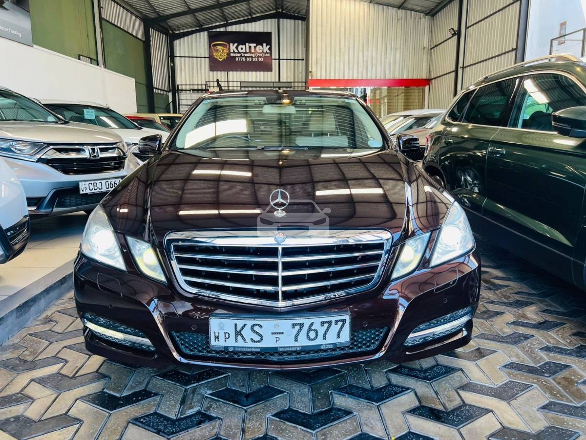 Mercedes Benz E200 2011 