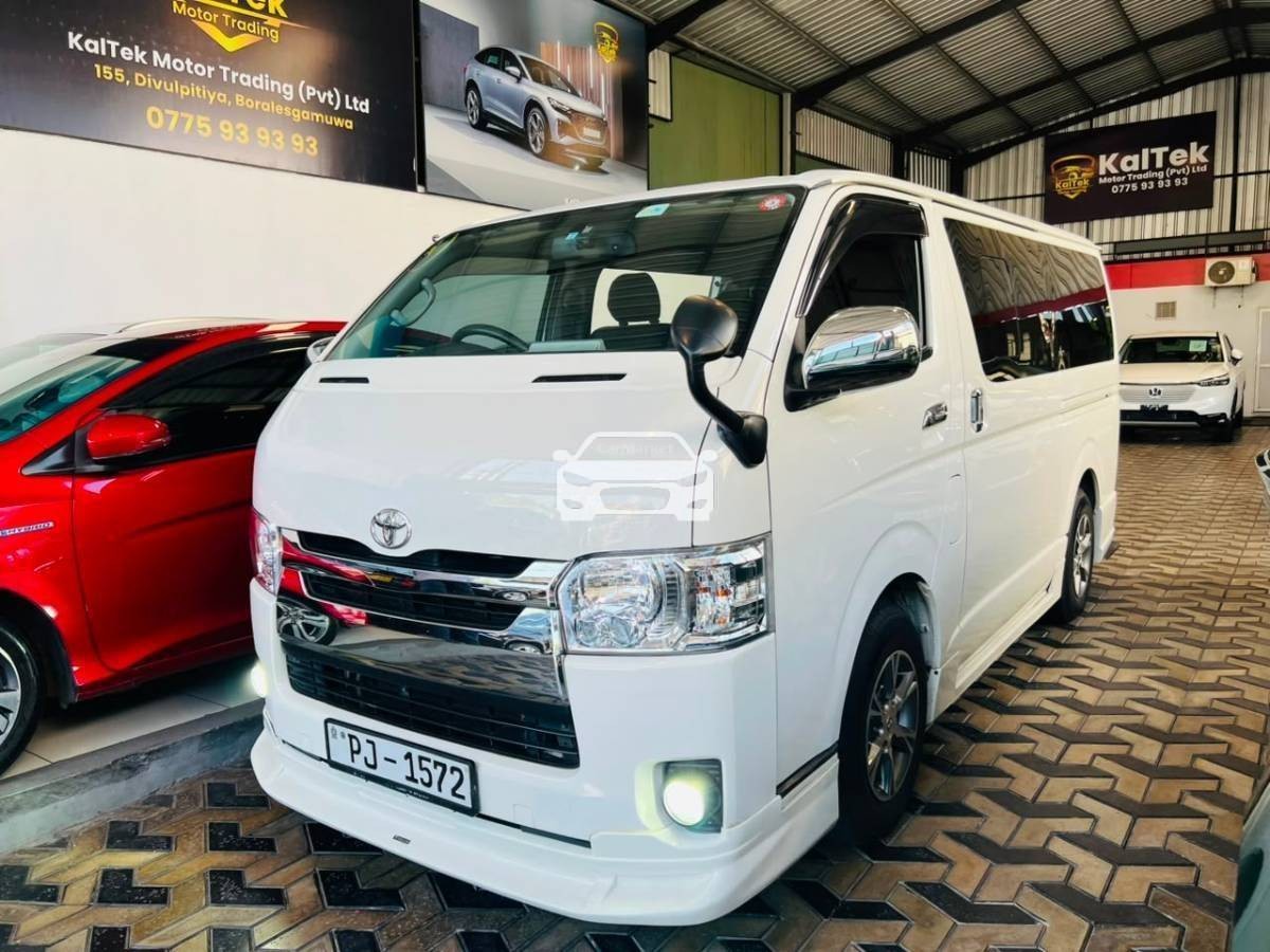 Toyota Hiace KDH Super GL 2015 