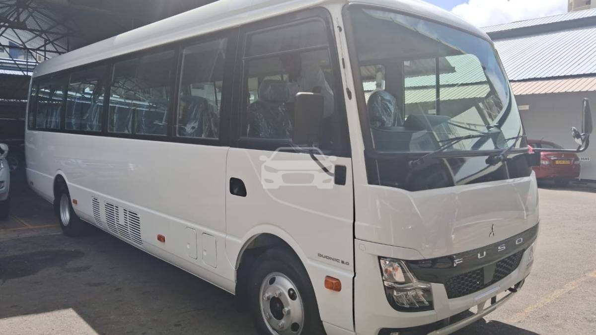 Mitsubishi ROSA HIGH ROOF BUS 2026 