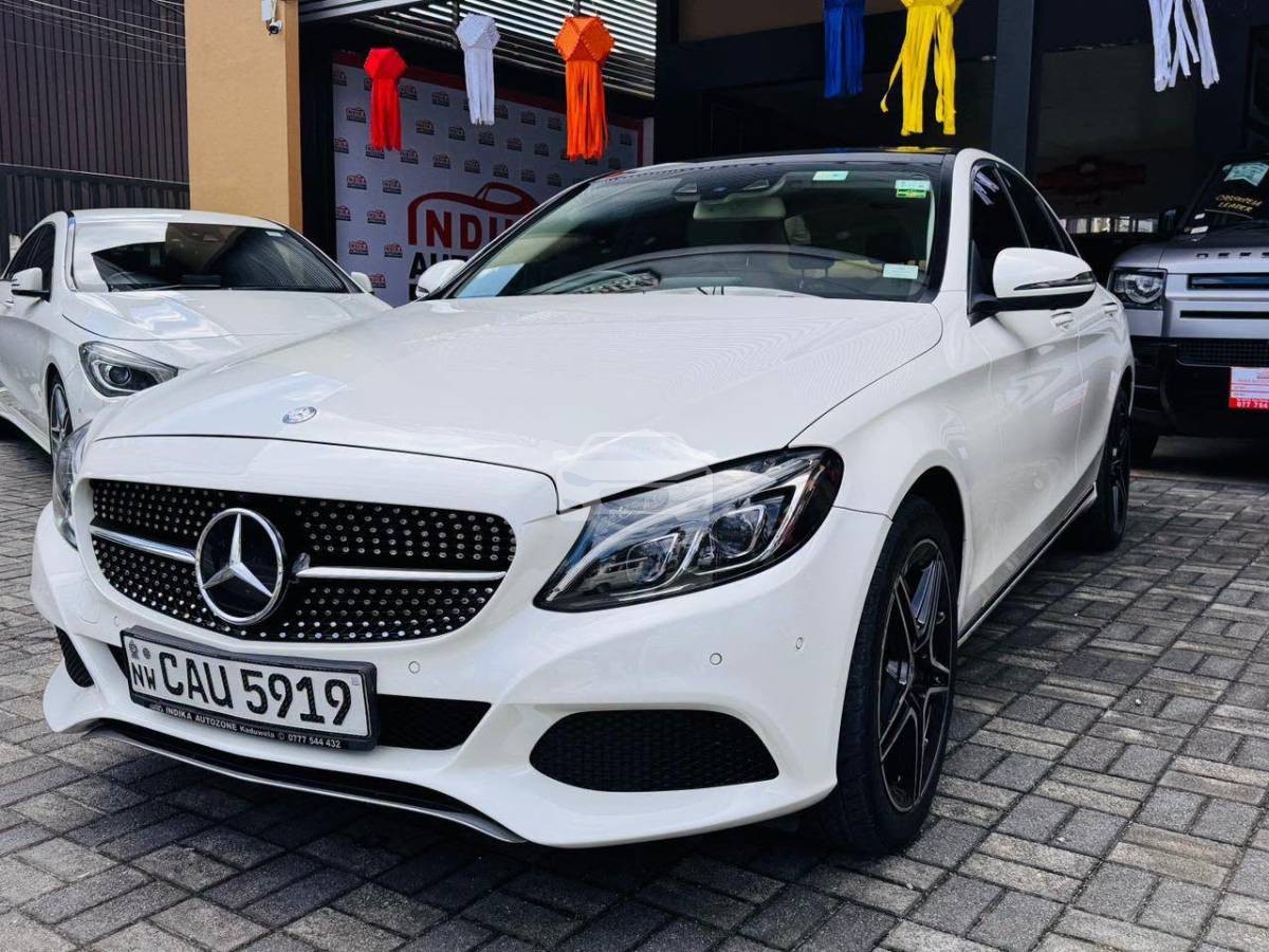 Mercedes Benz C350 AMG premium Plus 2016 