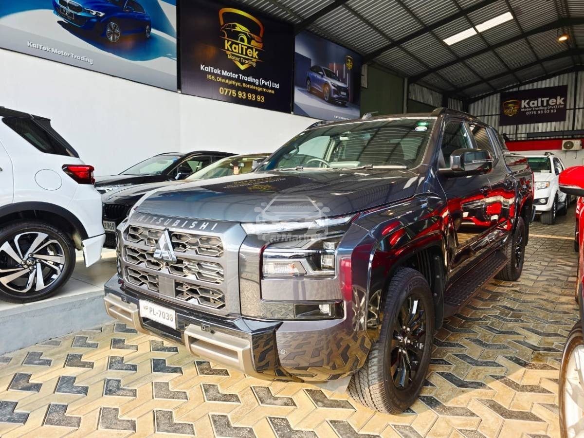 Mitsubishi Triton GSR 2025 