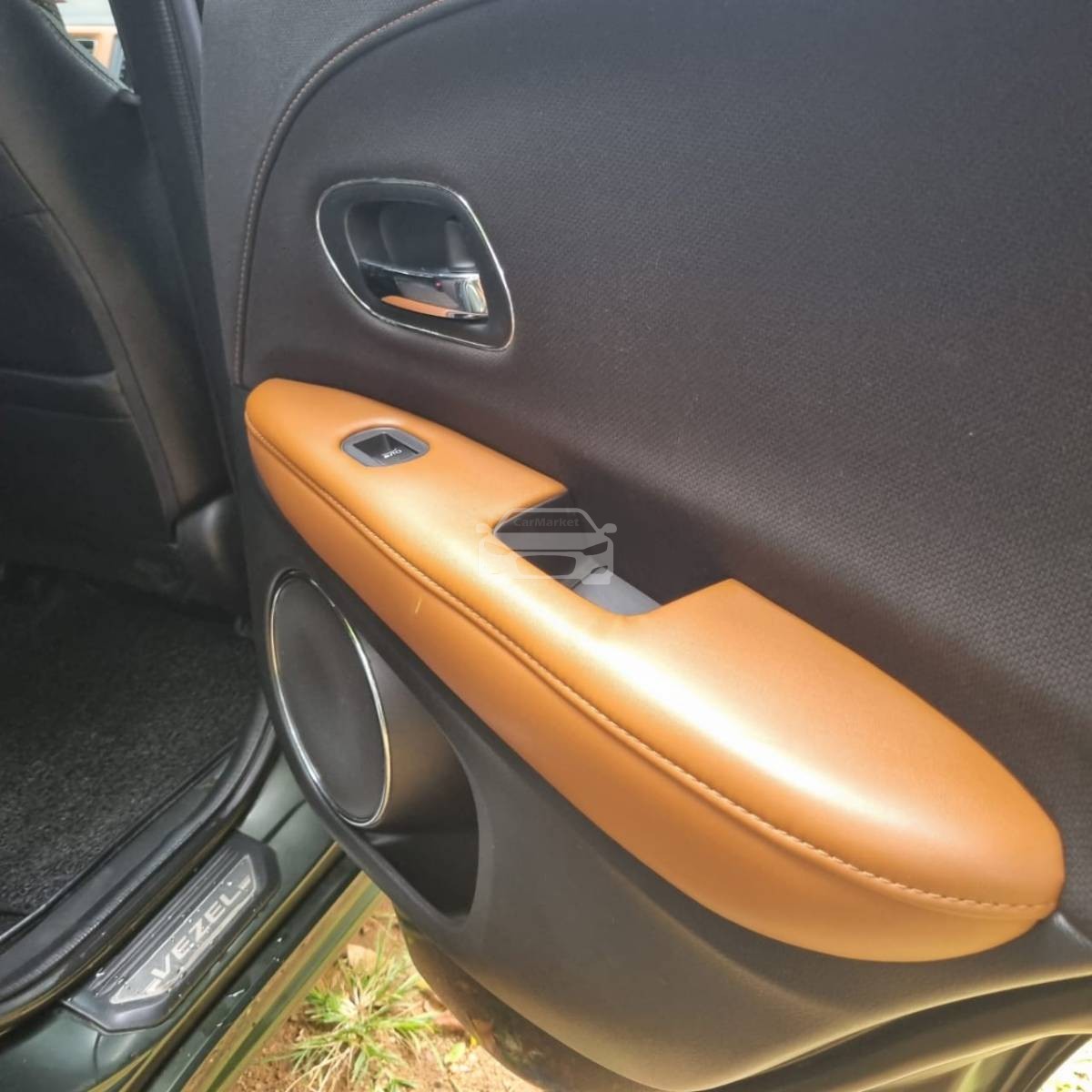 Slider Indicator Image 5