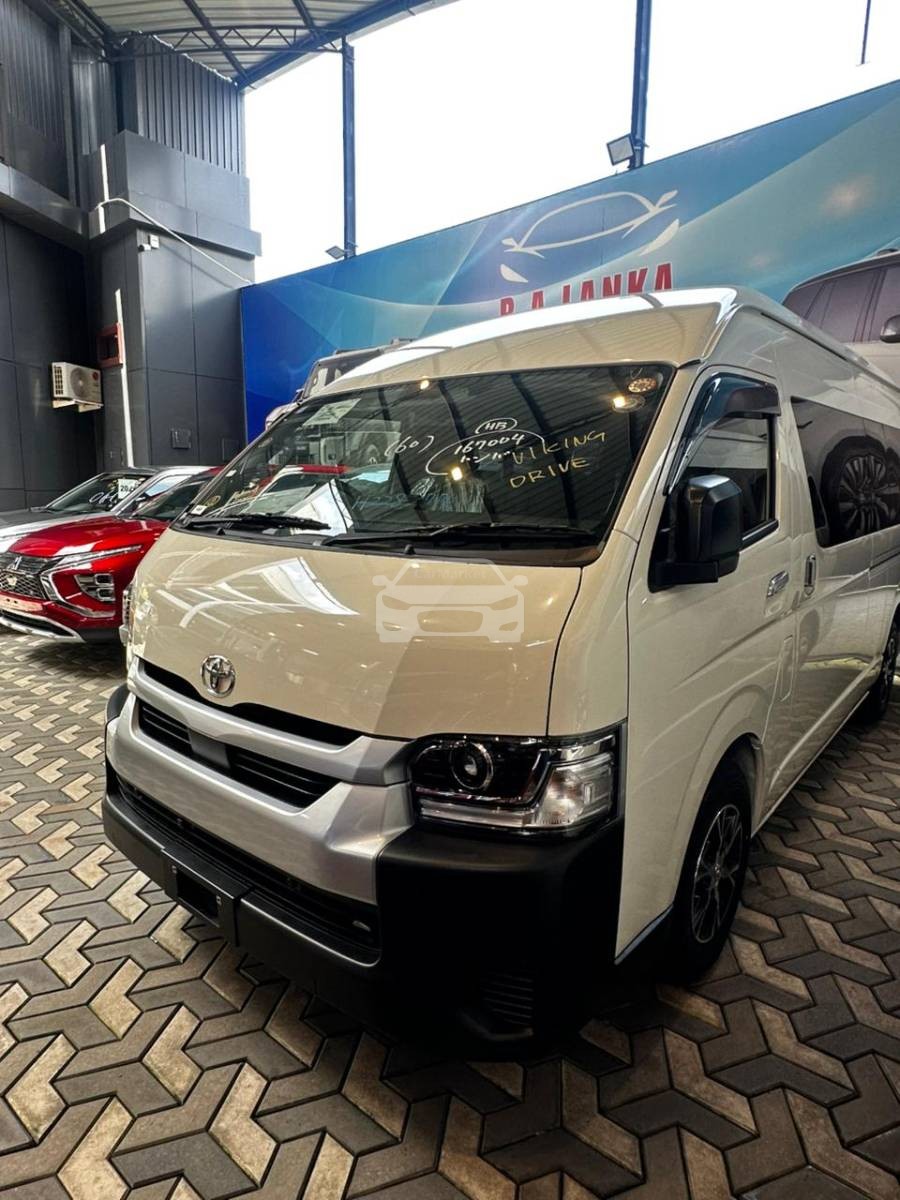 Toyota Hiace GDH 223 GL 2026 