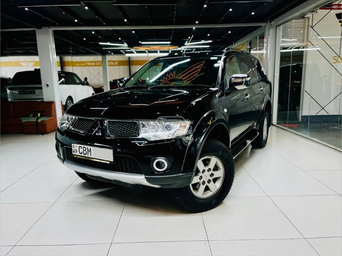 Mitsubishi Montero SPORT LOW MILEAGE 2012 