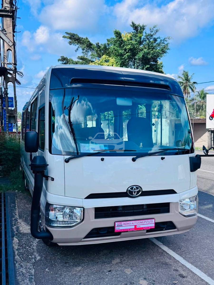 Toyota Coster 2025 