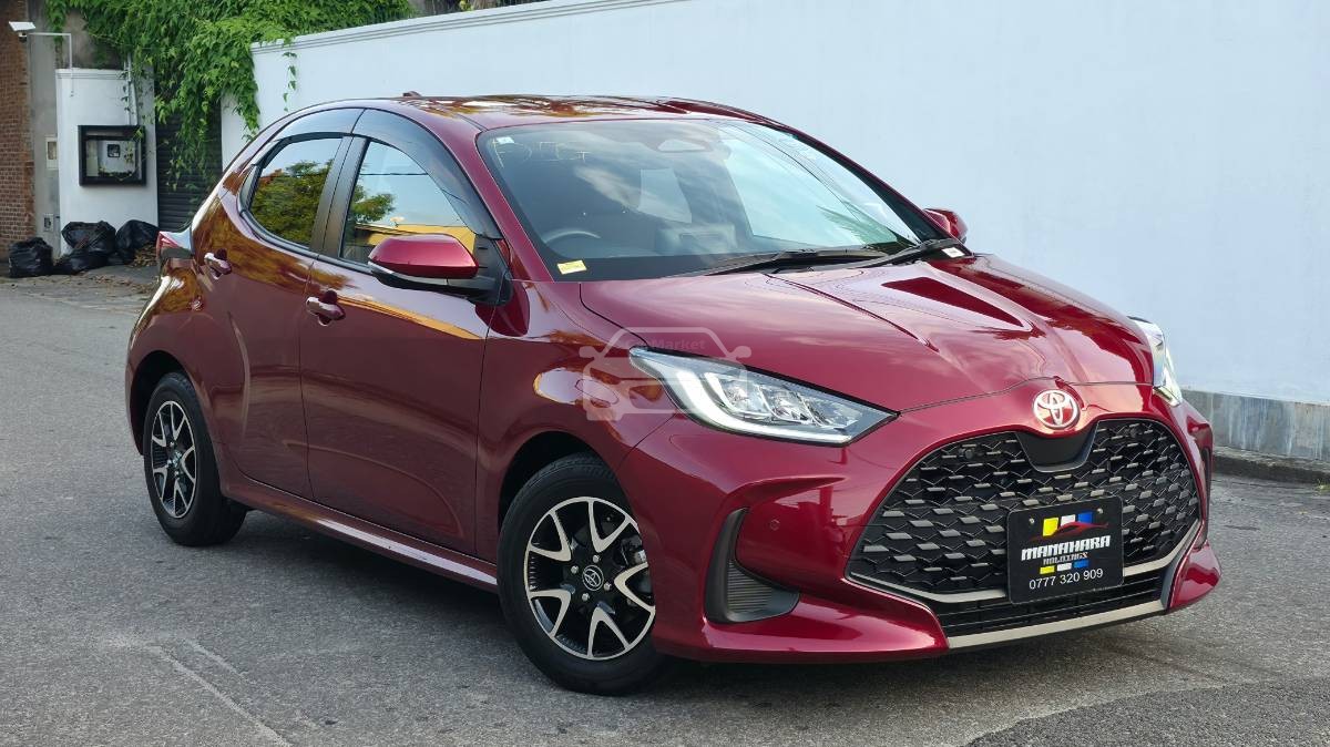Toyota Yaris G Grade LED 2024 