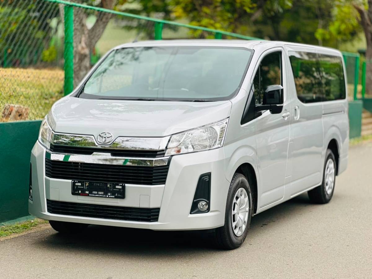 Toyota Hiace GDH FLATROOF DIESEL 2026 