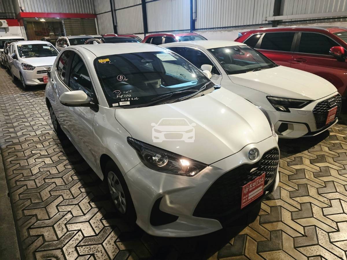 Toyota Yaris G 2024 