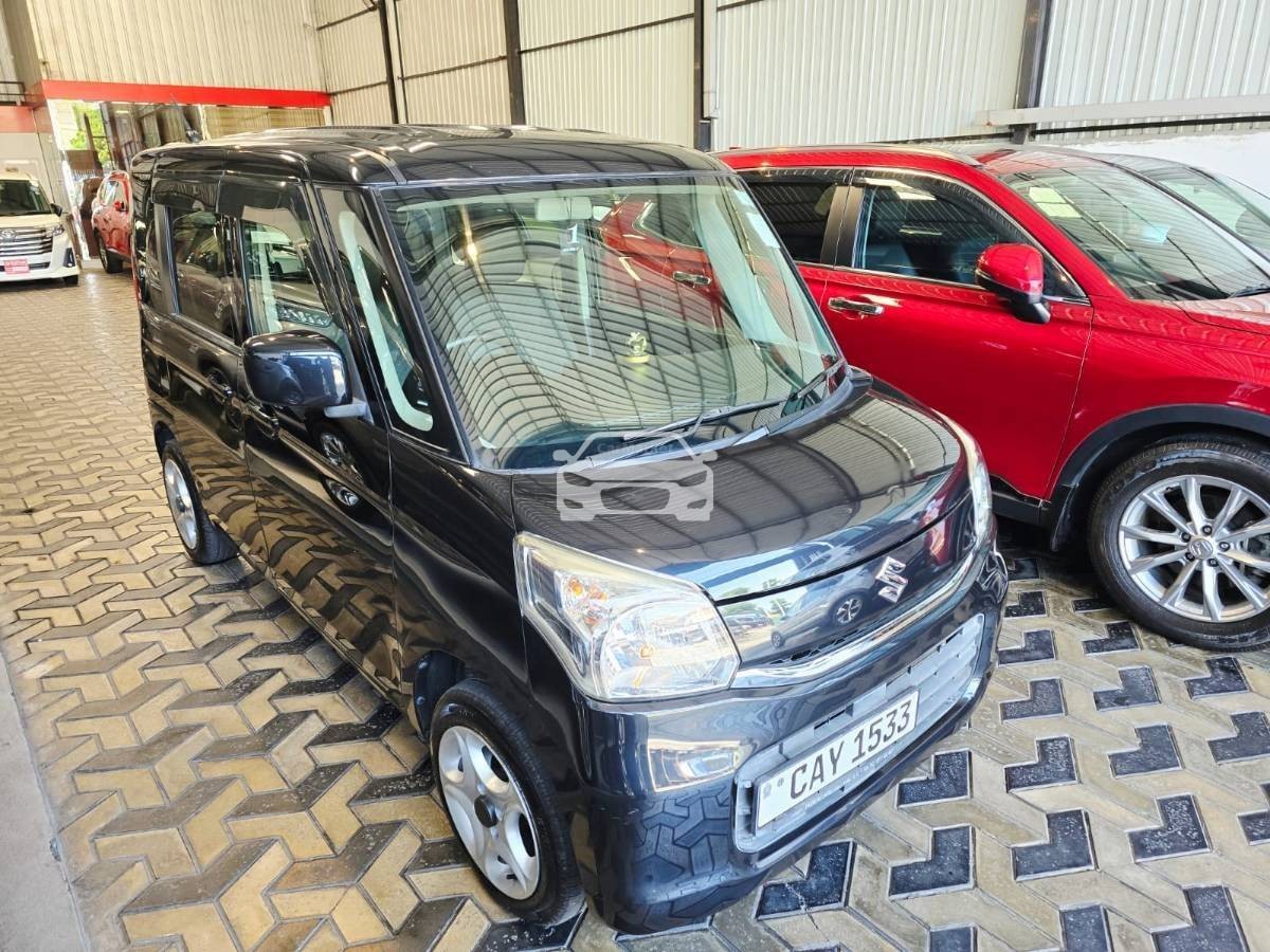 Suzuki Spacia Hybrid 2017 