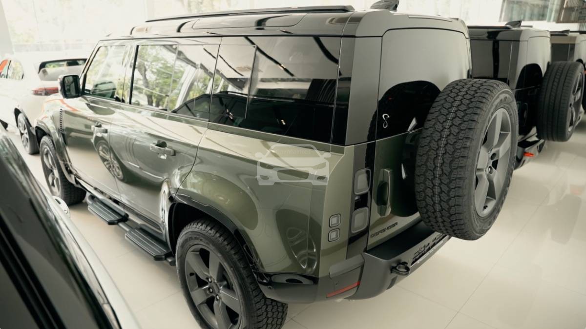 Land Rover Defender Land Rover Defender X-Dynamic 2026 