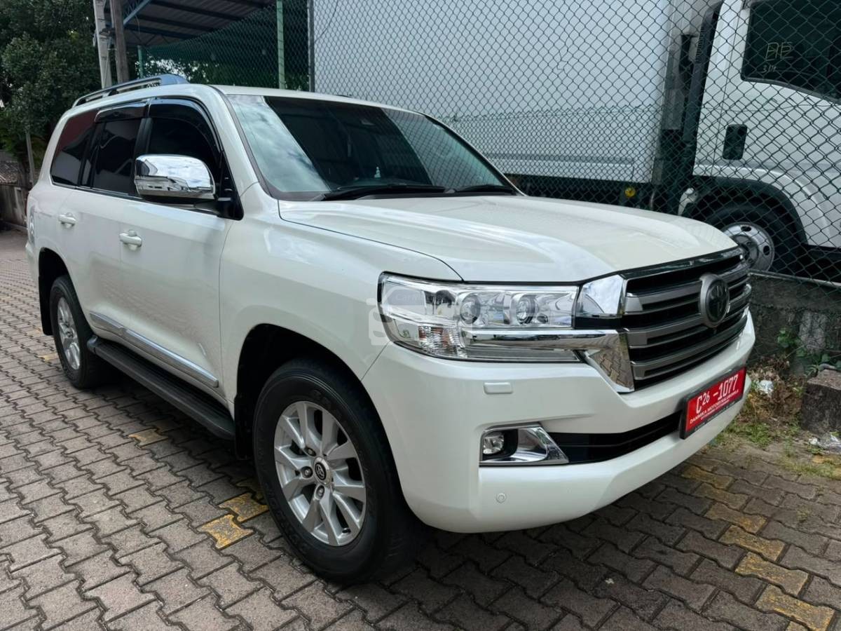Toyota Land Cruiser Sahara V8 2018 
