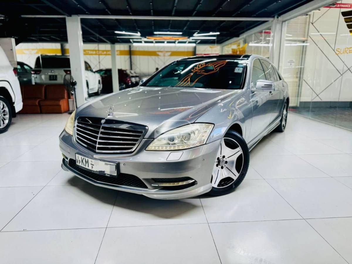 Mercedes Benz S300 AMG 2012 