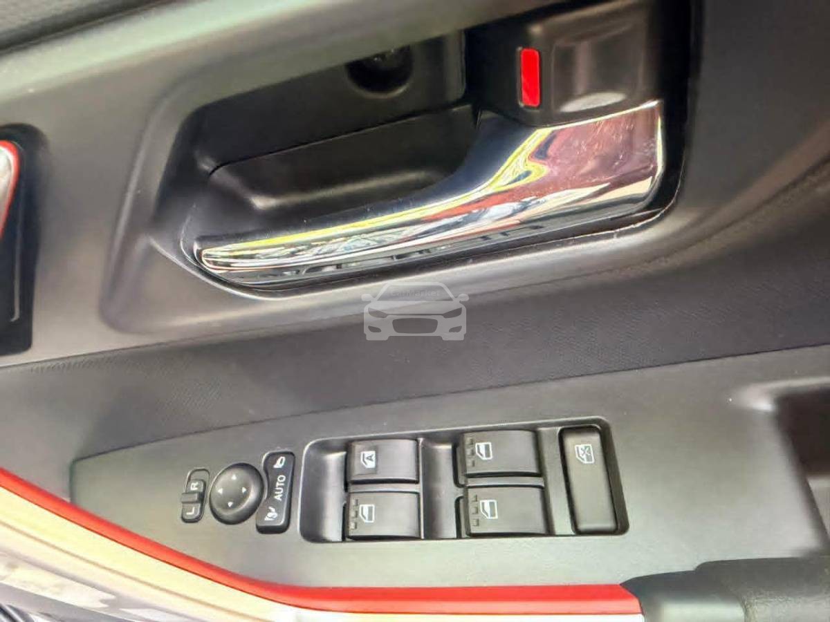 Slider Indicator Image 4