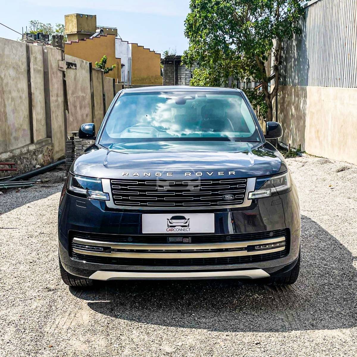 Image Land Rover Range Rover LWB Pure Petrol 2025