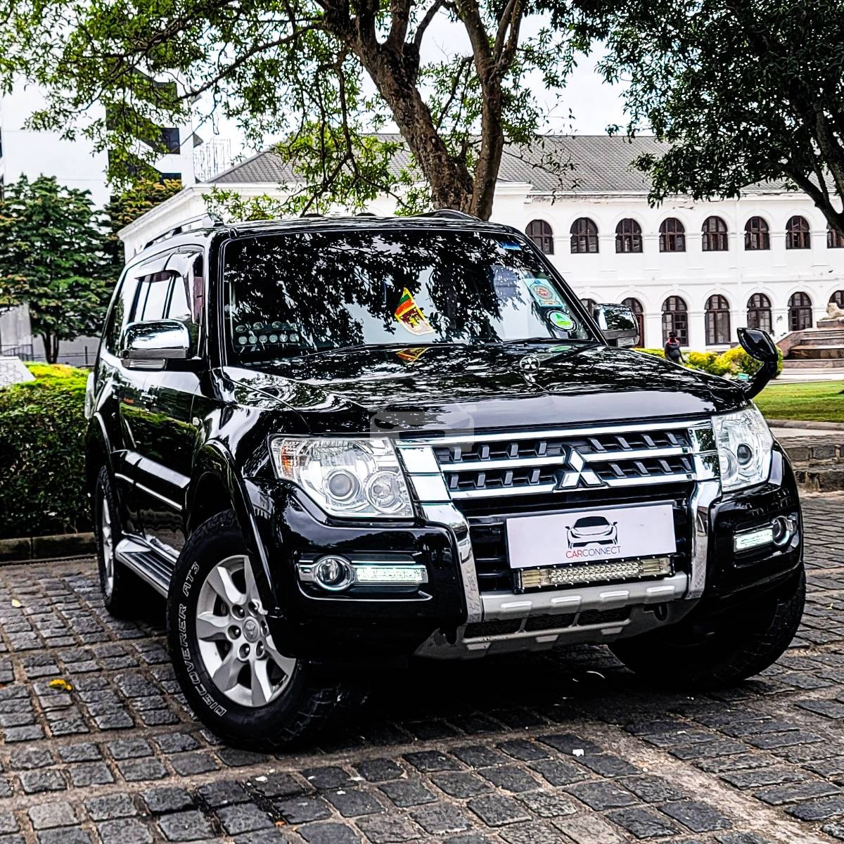 Image Mitsubishi Montero GLX 2014