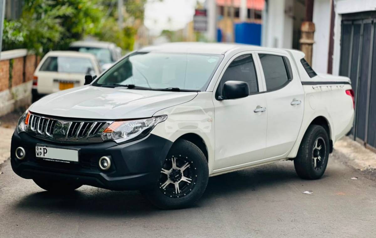 Mitsubishi L200 DOUBLE CAB 2WD DIESEL 2016 