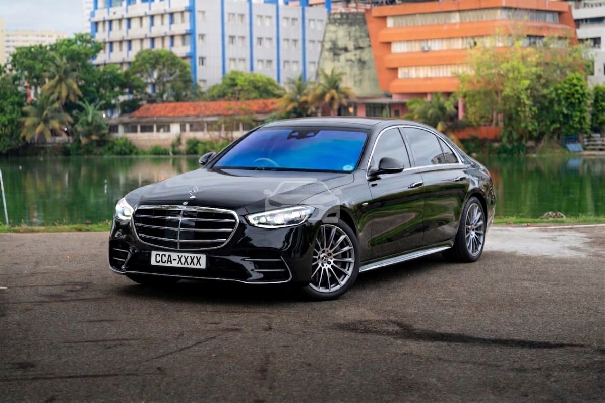 Mercedes Benz S580e AMG PREMIUM 2025 