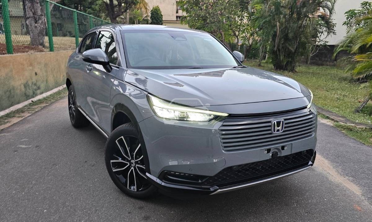 Honda Vezel Z GRADE HYBRID 2025 