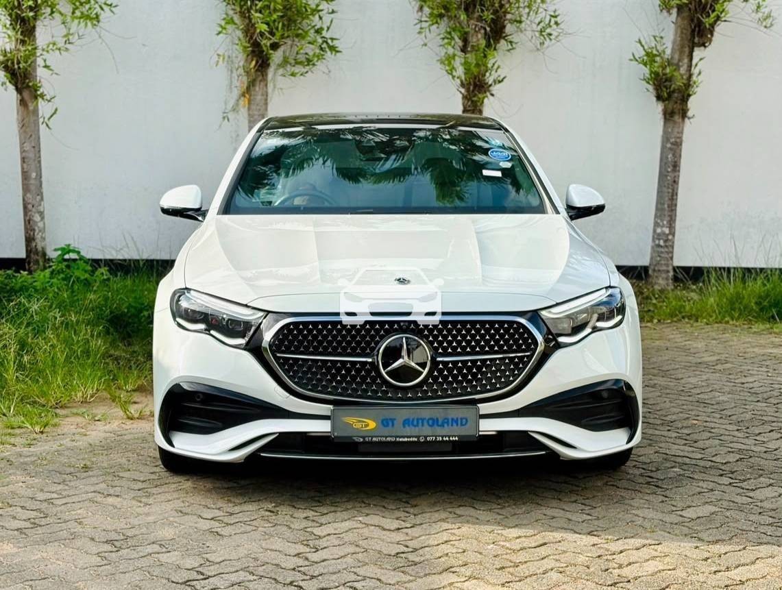 Mercedes Benz E200 AMG Premium Plus 2025 