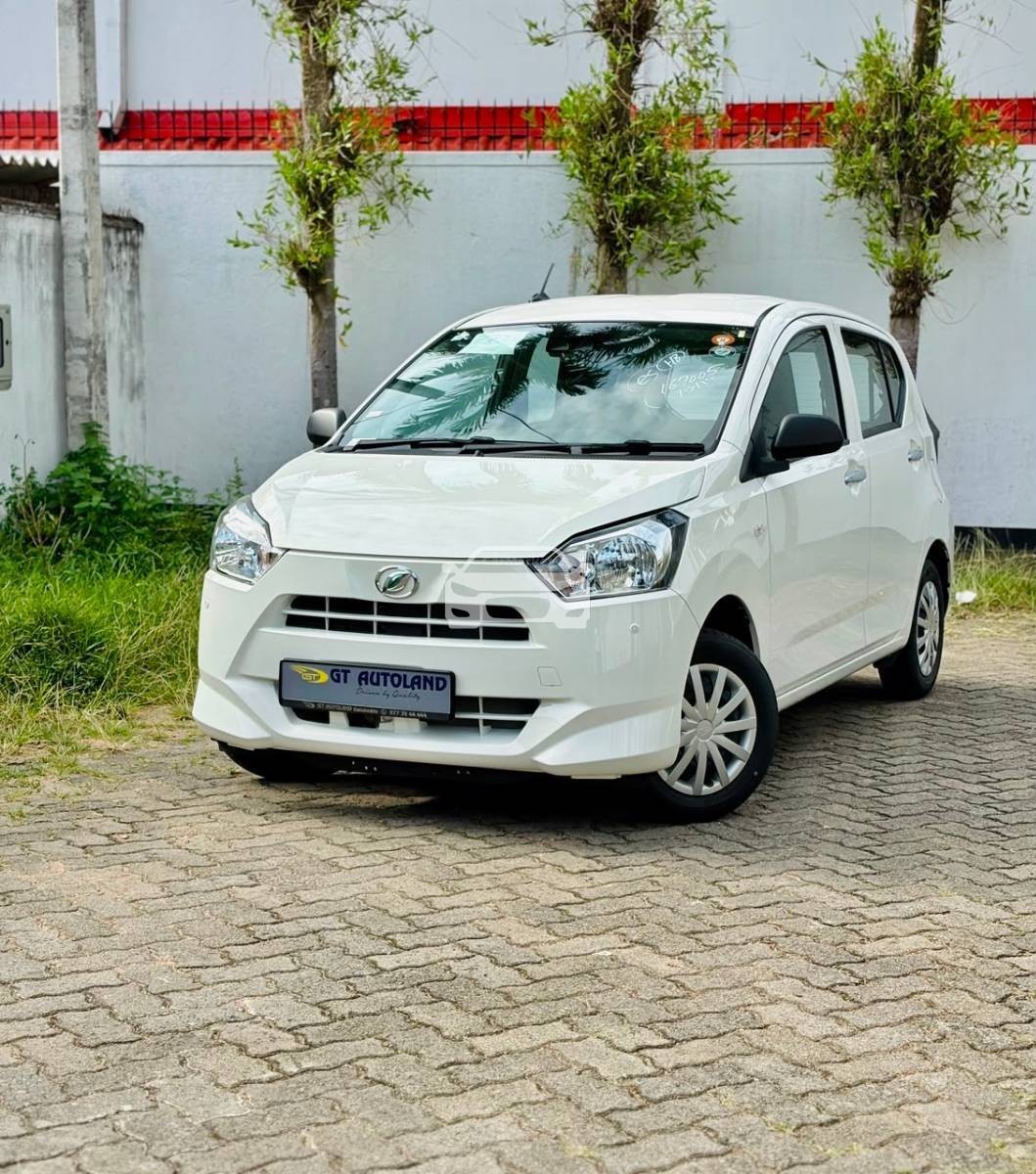 Daihatsu Mira E:S L SA3 2025 