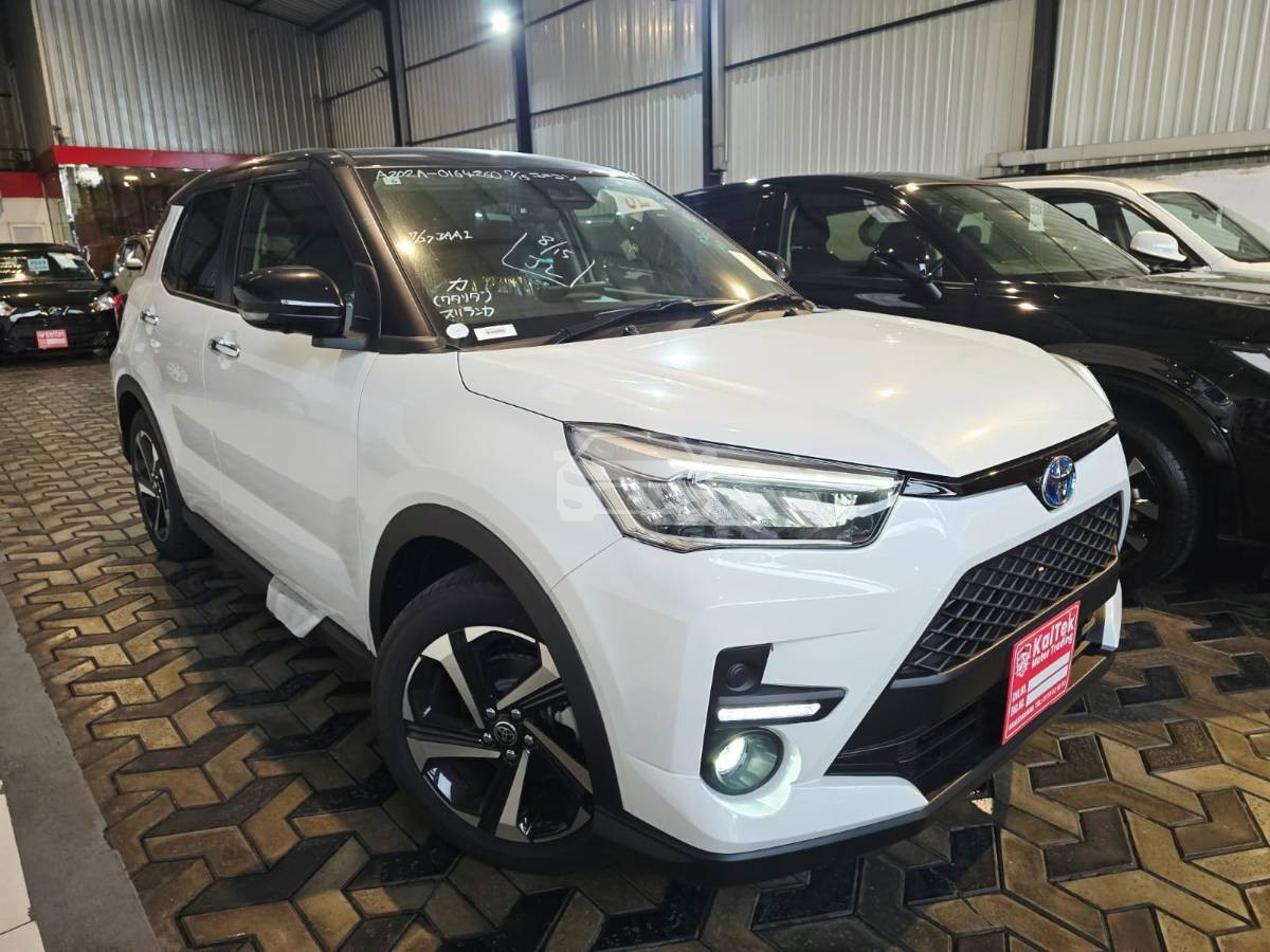 Toyota Raize Hybrid BSM 2026 