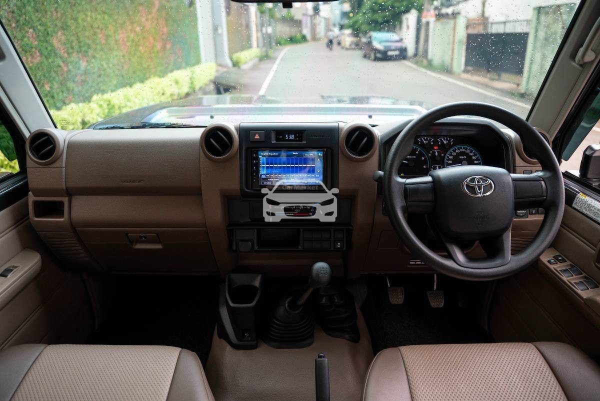 Slider Indicator Image 4