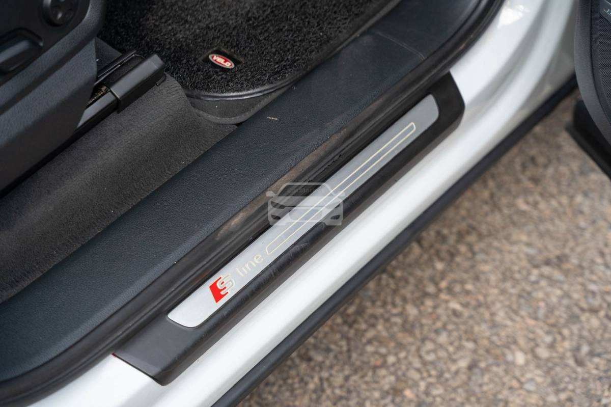 Slider Indicator Image 3